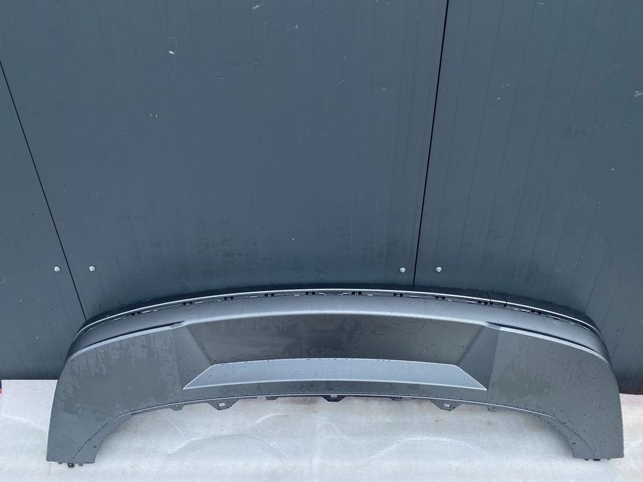 Spoiler bara spate Skoda Enyaq stare foarte buna original