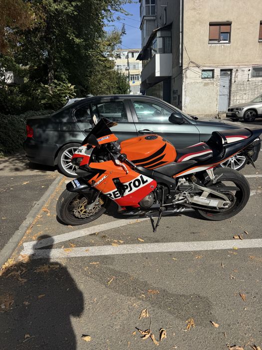 Vand Honda cbr 600rr