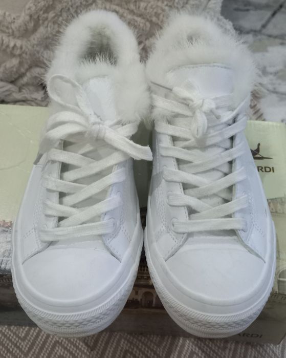 Кеды теплые  женские 40р