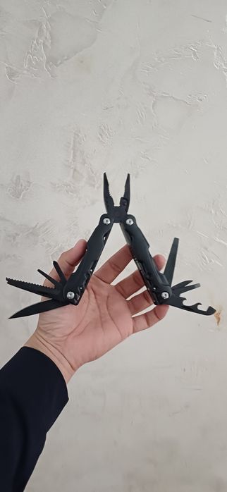 Продаётся мультитуль оригинал.