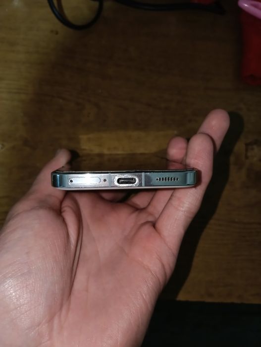 Hiаоми  13 Cотилади.