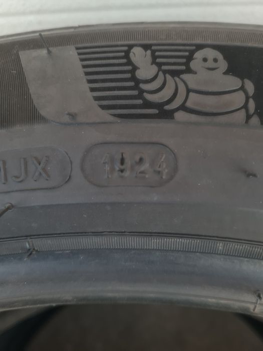 Зимни гуми 2 броя MICHELIN PilotAlpin5 Suv 275 45 R20 дот 1924