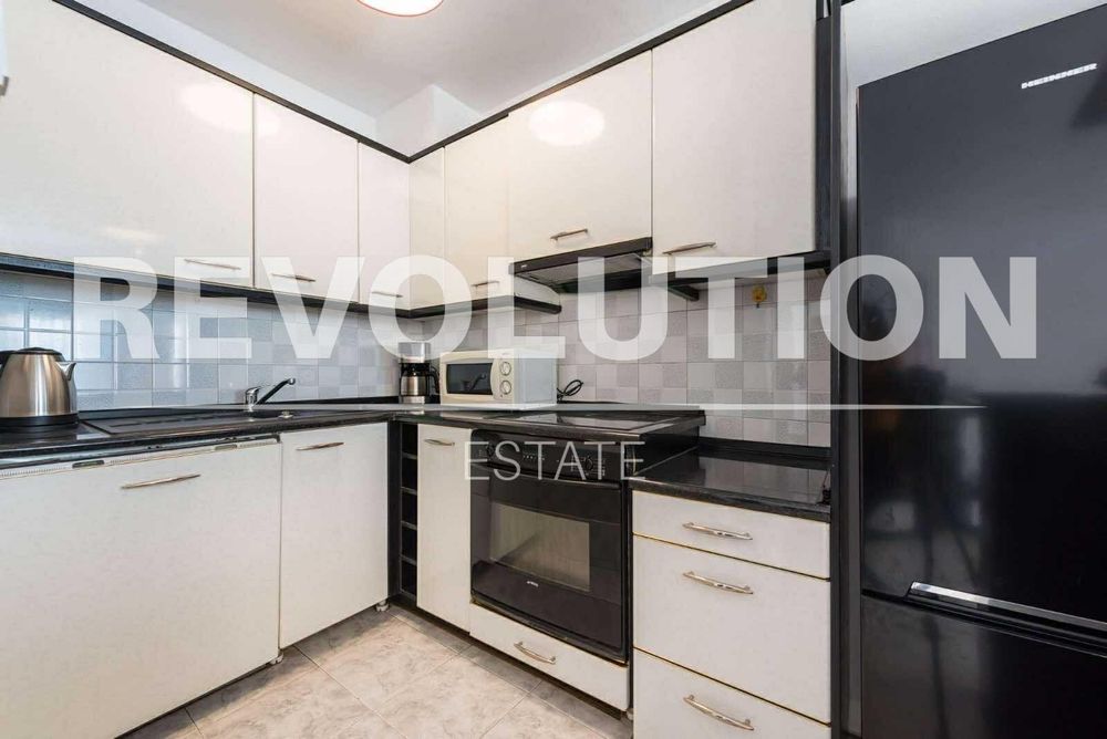 Дава се под наем Тристаен апартамент в Варна, Генералите - 90 кв.м за 700 € - Снимка #3