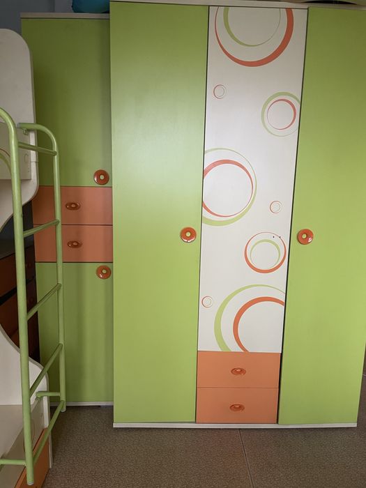 Детский гарнитур в хорошем состоянии!