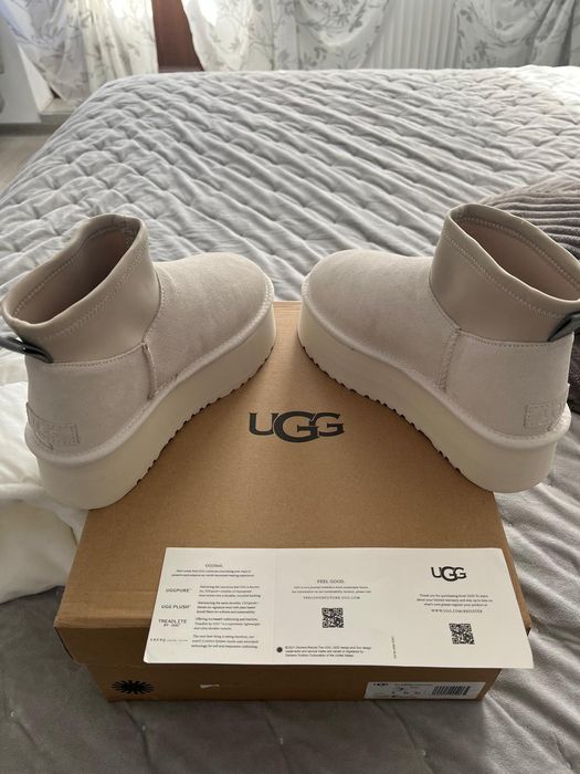 UGG classic mini dipper