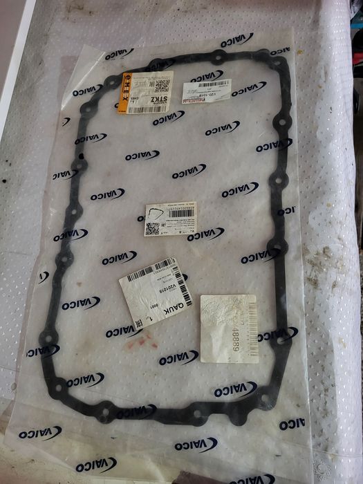 Продам запчасти на BMW