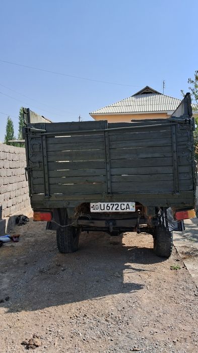 UAZ452D  sotiladi olgan odam baraka topadi