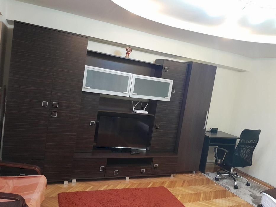 Vând apartament cu o camera