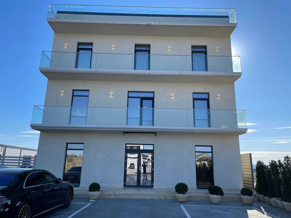 Balustrada de sticla cu conectori