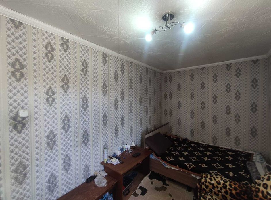 Продам частный лом ул. К.Маркса, 34
