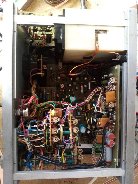 Vând multimetru electronic românesc E0403