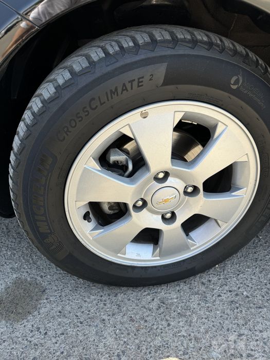Jentra Lacetti qora 1.5 polni navarot