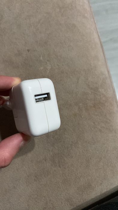 Оригинално зарядно за Iphone