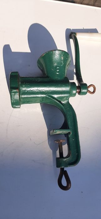 Cutite  ciururi   masina  carne