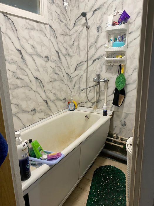 3 бөлігі пәтер сатылады.