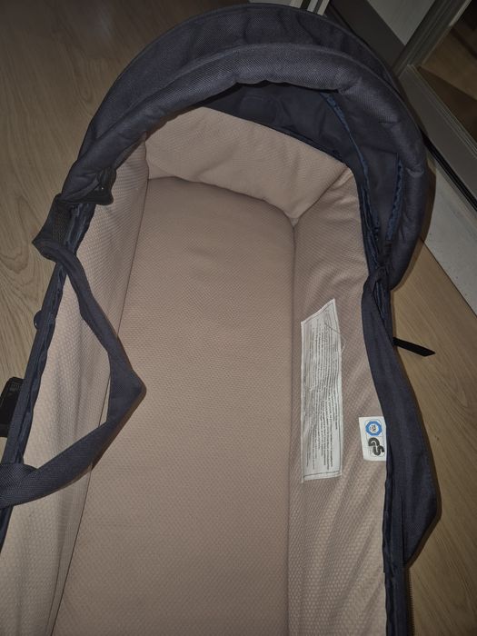 Продам люльку - переноску CHICCO.