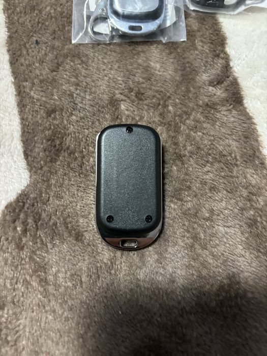 Telecomanda de garaj universala/Huse chei si brelocuri audi a6 c7