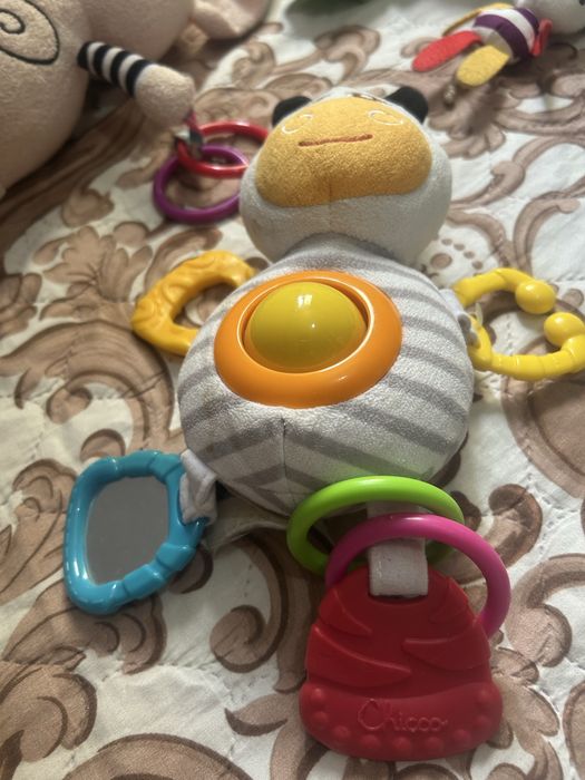 Игрушки развивающие 0+