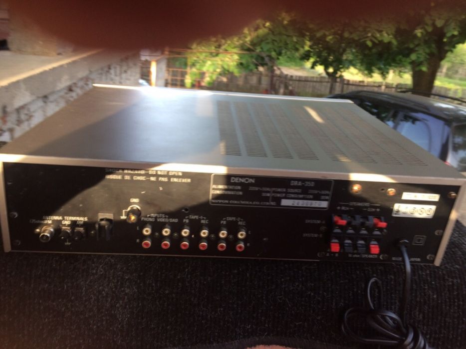 Amplituner Denon DRA 350 .