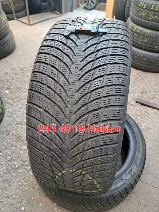 Anvelope desperecheate 245/40 R19 Nokian și 225/55 R17 Pirelli