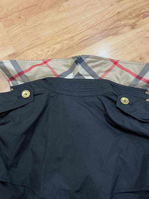 Burberry Яке IT 40