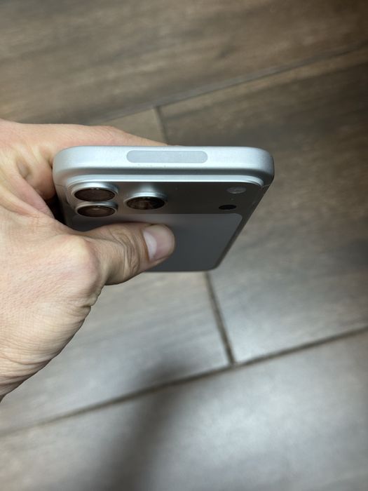 iPhone 17 Pro Max E-Sim