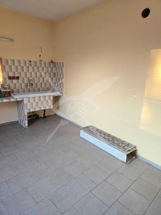 Продава се Офис в Съединение - 35 кв.м за 1000 €/кв.м - Снимка #5