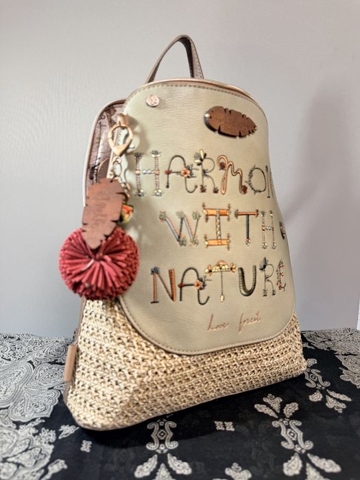 Раница Anekke за лятото