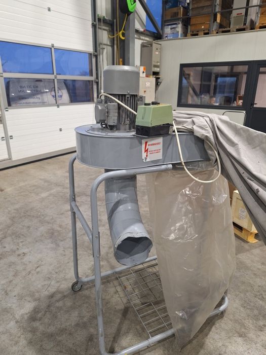 Монофазна аспирация за дърводелска машина