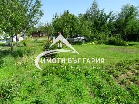 Прекрасна къща на село в близост до Карлово