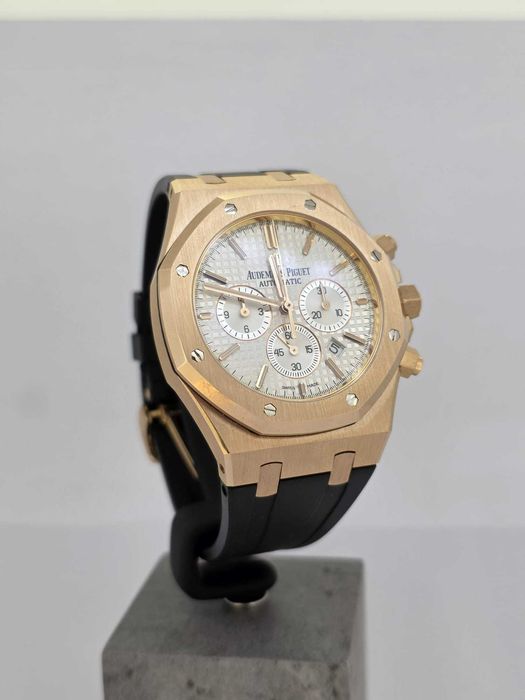 Audemars Piguet Royal Oak Chronograph 41mm — Rose Gold / Silver Dial