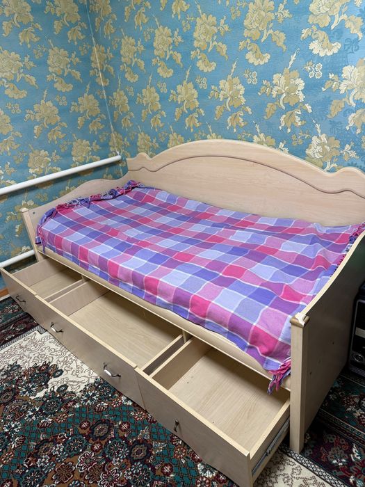Диван кровать сатылады