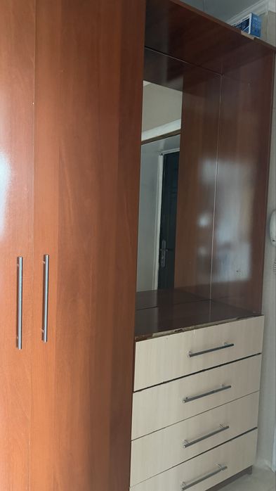 Продам шкаф, вместительный