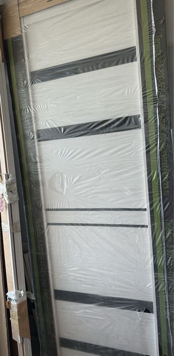 Есік сатылады 70