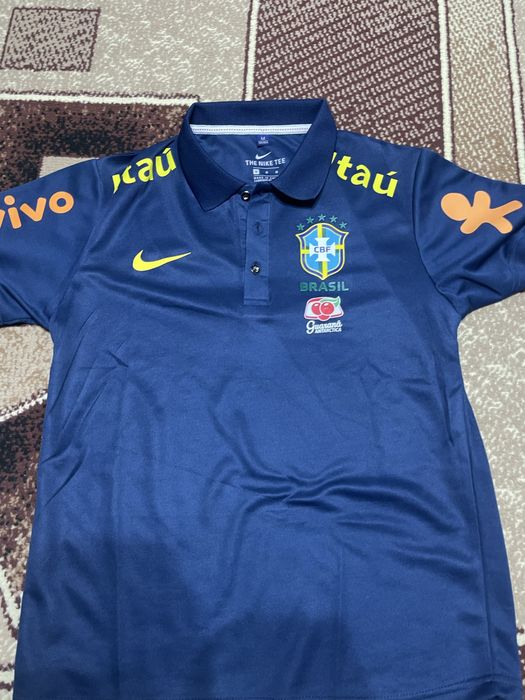 синее поло найк бразилия