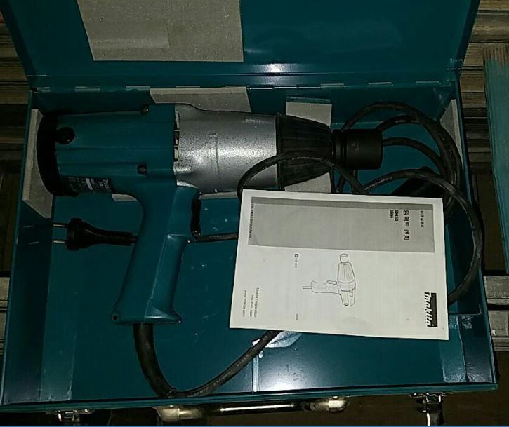 Гайковерт ударный makita 6906 / IMPACT WRENCH 620W