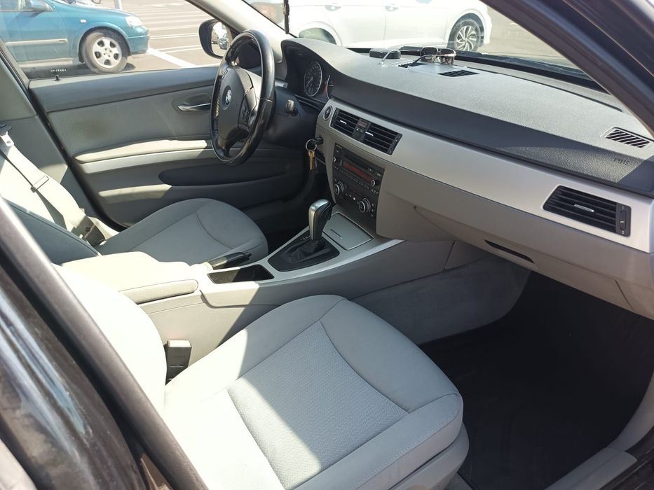 Vând BMW seria 3