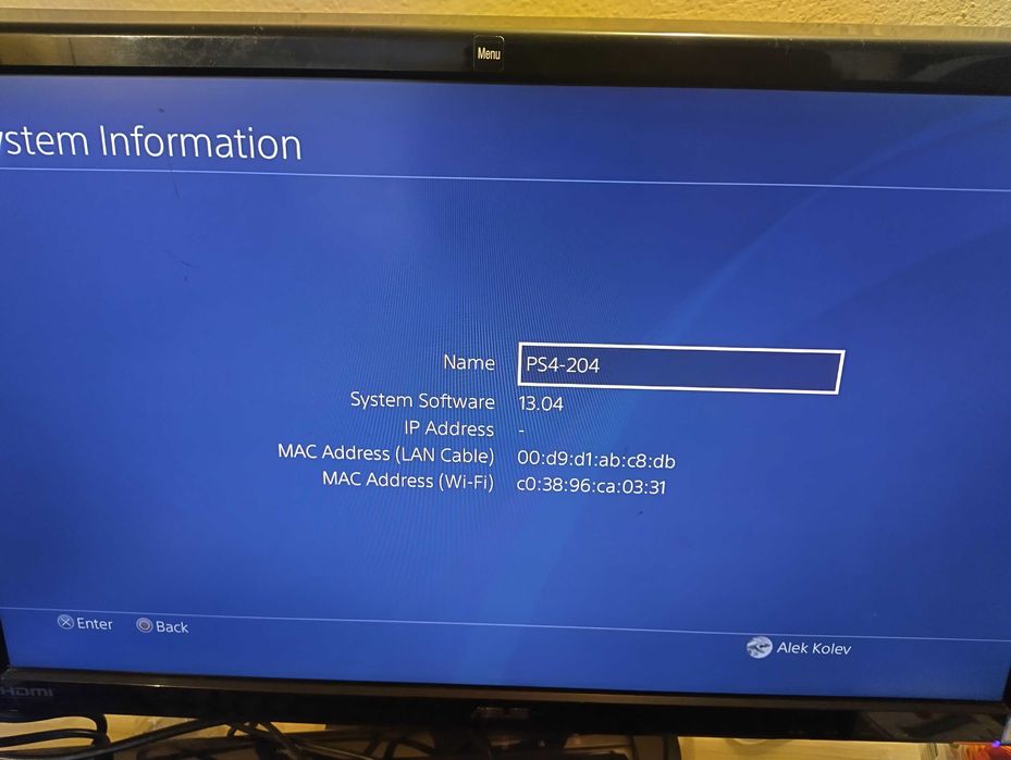 Sony PlayStation 4 (PS4) 500GB + 4 игри | Отлично състояние | Топ цена