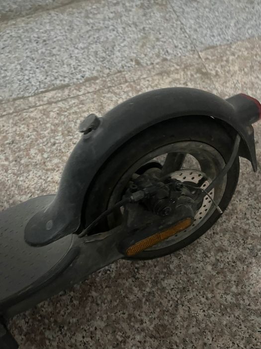 Vand trotineta xiaomi  m365 pro urgent