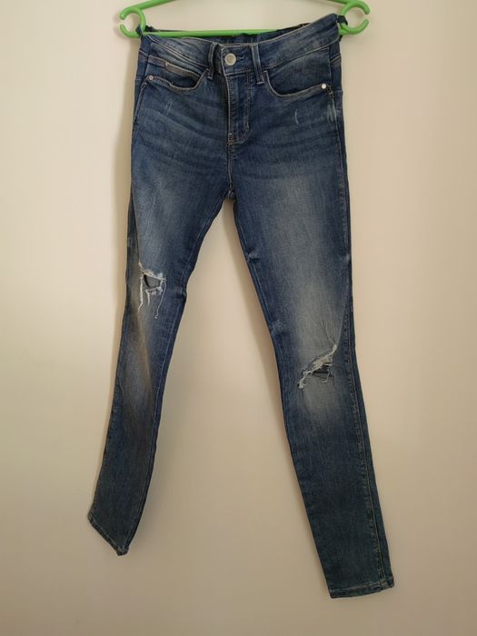 Дънки на Guess..