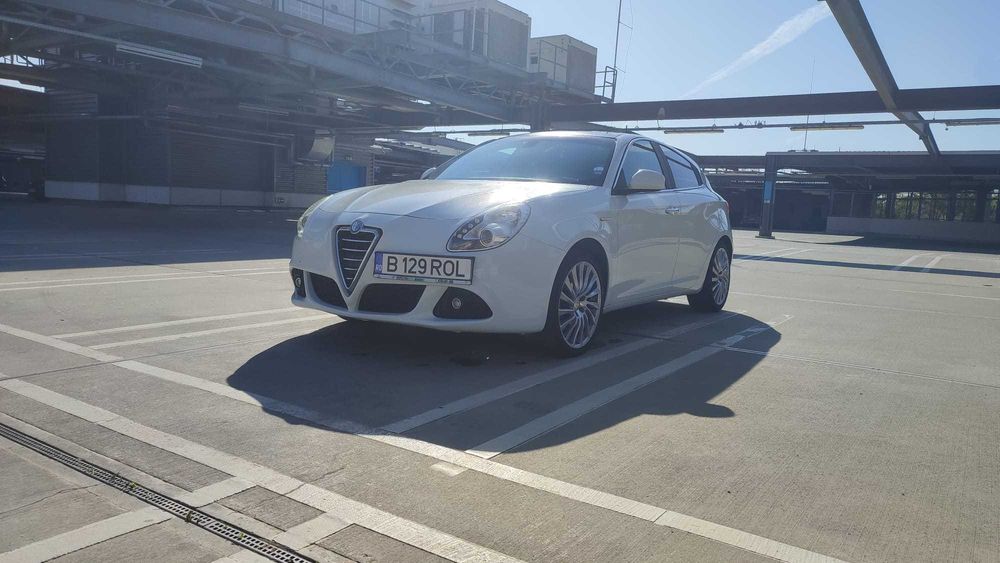 ALFA ROMEO Giulietta 2012 — imagine 2