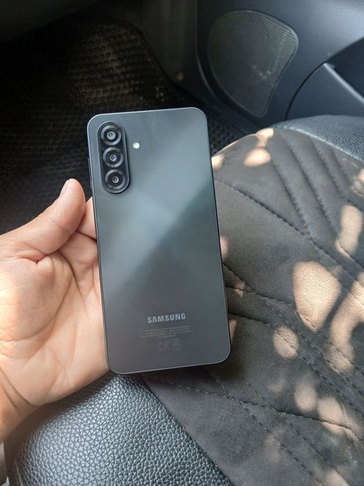 Samsung A 17  8GB 256GB