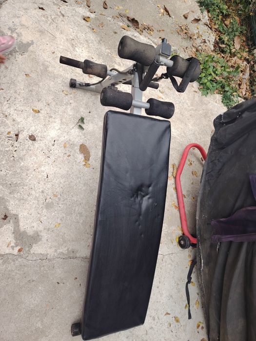 Лежанка за коремни преси