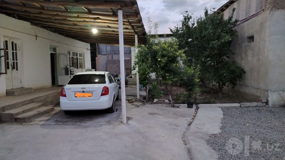 Toshkent shaxar Yangixayot tumani Gulzor mahalla uy sotiladi