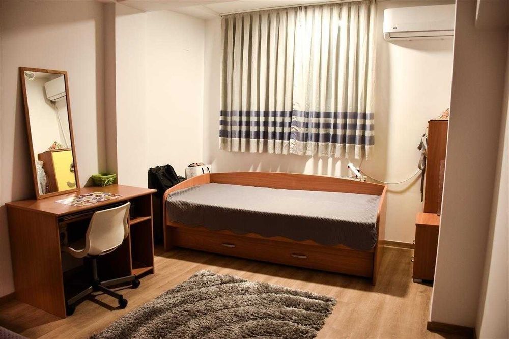 Дава се под наем Тристаен апартамент в София, Витоша - 95 кв.м за 663 € - Снимка #2