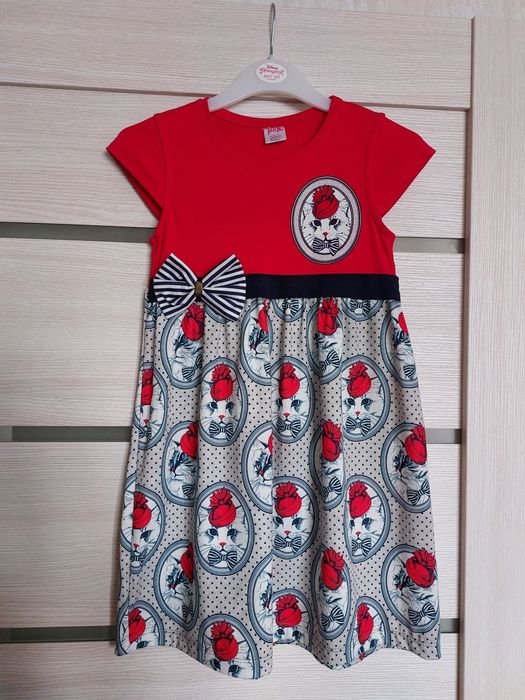 Платье 5/6 лет новое