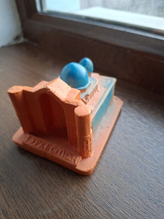 Магнит сувинирлер сатылады