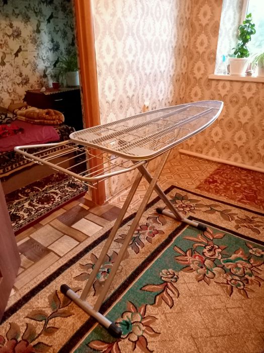 Продам гладильную доску.