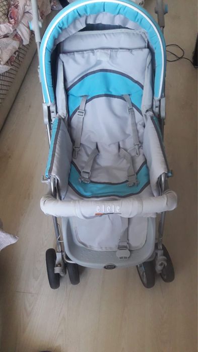 Продам коляску срочно