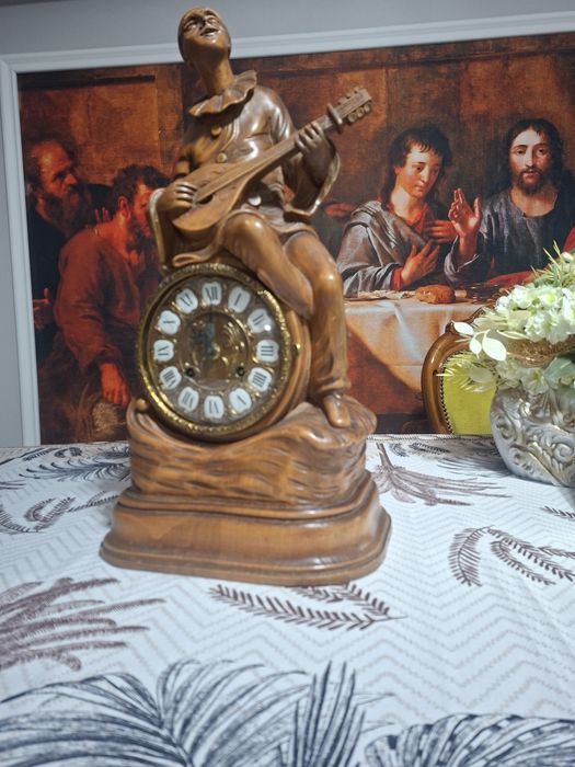 Sculptura lemn ceas mecsnic